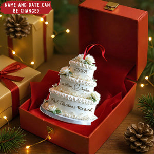 Wedding Cake First Christmas Married - Personalized Christmas Acrylic Ornament